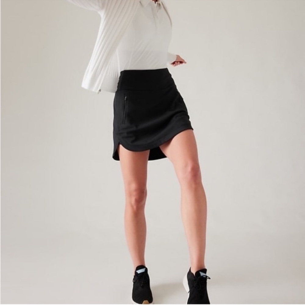 Athleta Fairway Golf Skort 16” with Shorts Liner Black Small